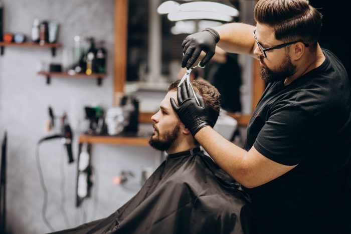 Fidelize clientes na sua barbearia com o AppBarber: lembretes, promoções, mensagens e pesquisas.